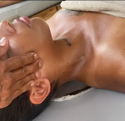 Masaje Craneofacial Makay